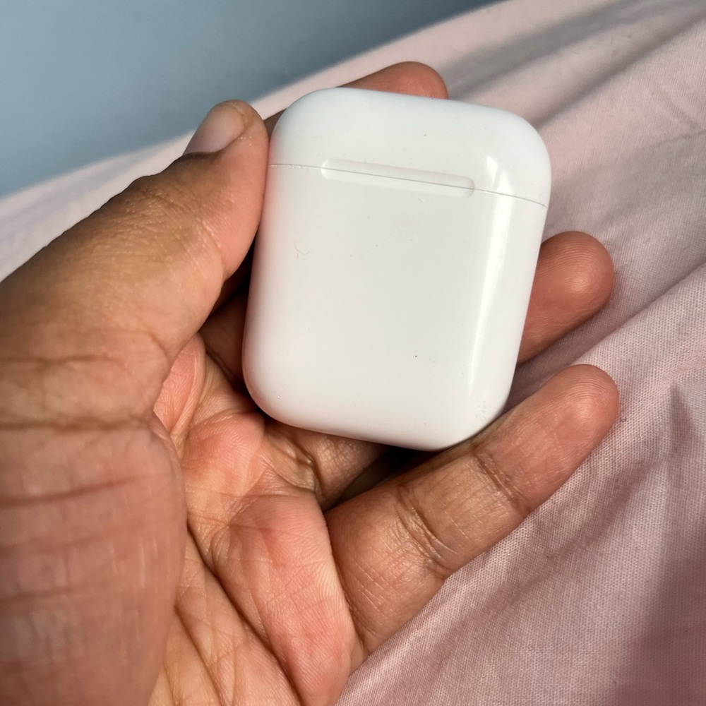 1st/2nd gen Apple AirPods